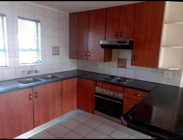 3 BEDROOM APARTMENT FOR SALE IN GROBLERPARK